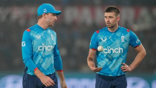 Jos_Buttler_and_Mark_Wood_1739197242221_1739197243230.jpg